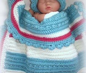Tri color oversized crochet baby blanket and hat set